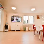 Max Kitehouse Stagnone *
