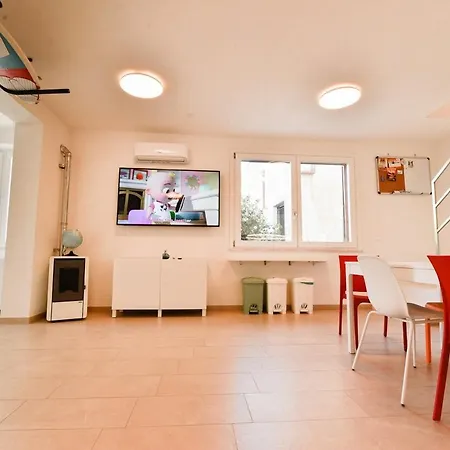Max Kitehouse Stagnone *