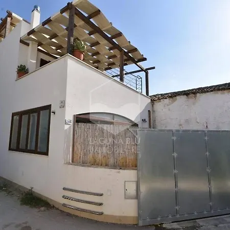 Max Kitehouse Stagnone Holiday home *