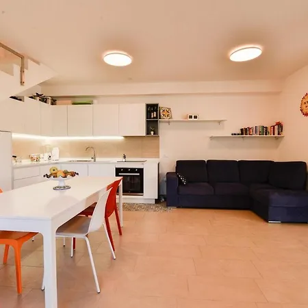 Max Kitehouse Stagnone Holiday home